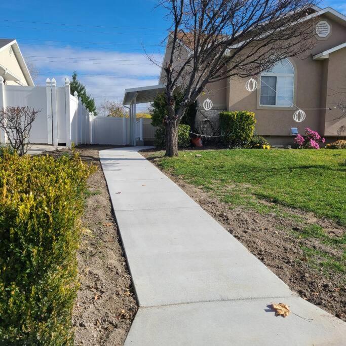 Villa Entire Huge Basement! Fast Wifi! Private Entrance! Salt Lake City Exterior foto